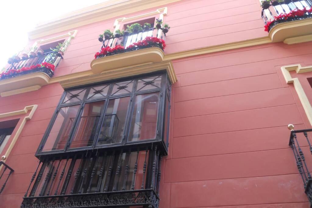 Cheap & Chic In The Center Of Sevilla ภายนอก รูปภาพ