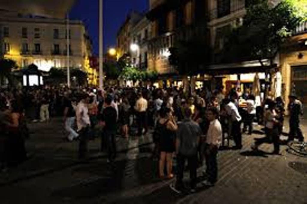 Cheap & Chic In The Center Of Sevilla ภายนอก รูปภาพ